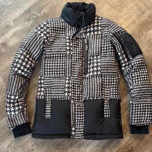 Burton Black and White Houndstooth dryride snowboarding jacket